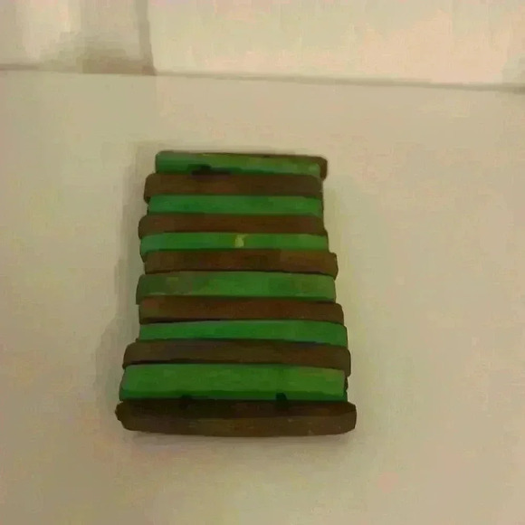 🐳 Green and Brown Wooden Striped Stretch Bracelet - Picture 8 of 15